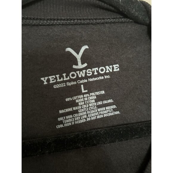 Yellowstone Dutton Ranch Montana Women’s Cropped Sweatshirt Large Black Western - Picture 3 of 5